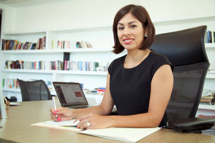 La Senadora suplente de MORENA, Gabriela López Gómez, atropella y lesiona a un policía en la CDMX
