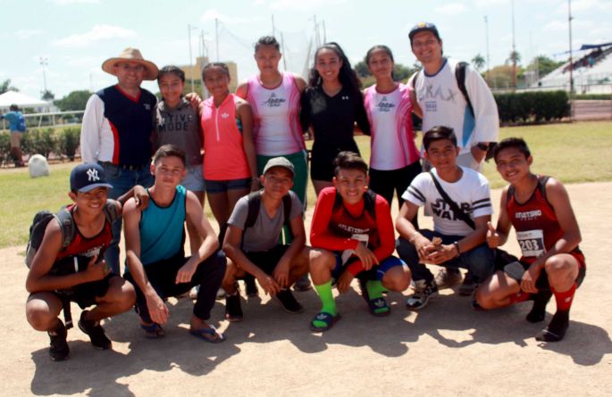 Rotundo éxito del municipio de Tekax en el estatal de atletismo 