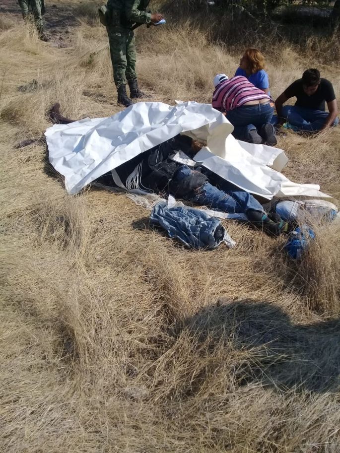 Pareja muere al fallar el paracaídas 