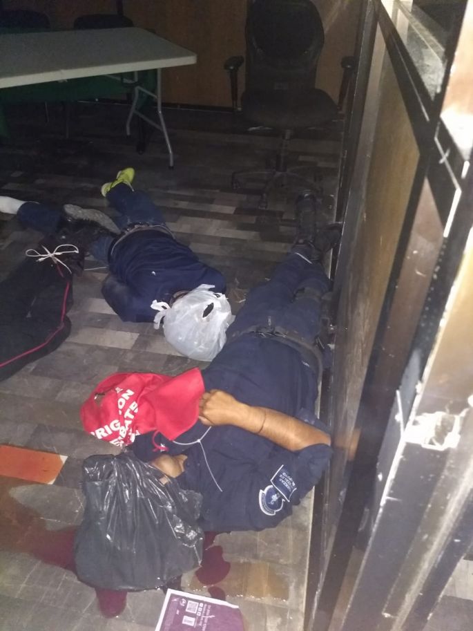 3 personas ejecutadas en oficinas de la CFE de Villahermosa, Tabasco; roban caja fuerte con más de 7 millones de pesos