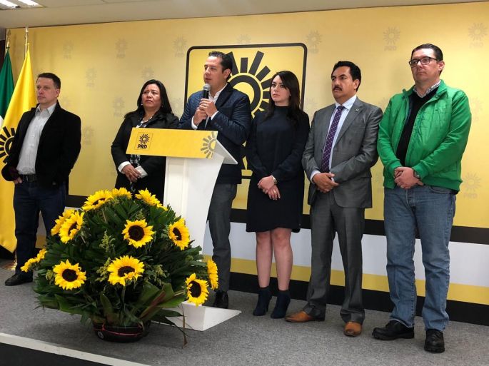 Para el PRD, AMLO busca acabar con los contrapesos en el País 