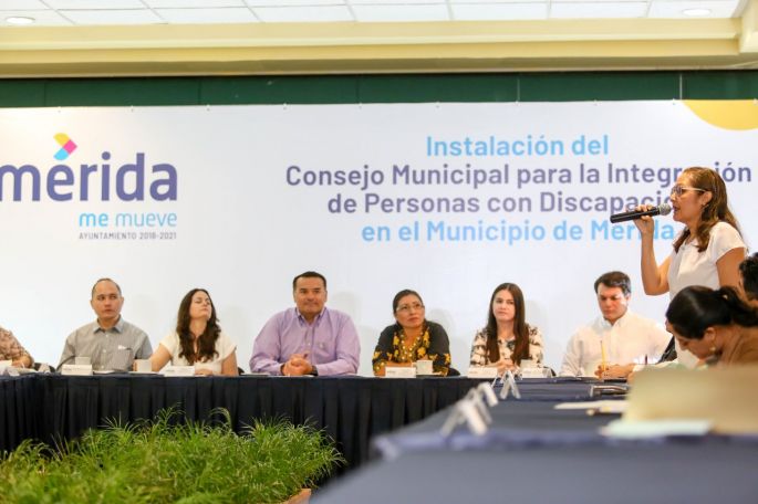 Quejas en contra de Renán Barrera al instalarse la Comisión Municipal para los discapacitados 