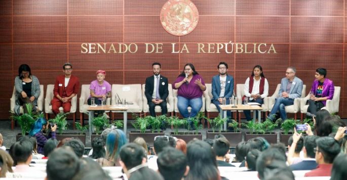 Conmemora el SENADO el Día Internacional contra la Homofobia