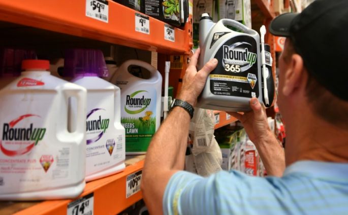 Monsanto, condenada a pagar 2,000 millones de dólares en nuevo juicio por herbicida Roundup