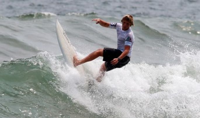 Caen las primeras medallas en el surf de la Olimpiada Nacional 2019
