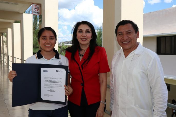 Estudiante de la Preparatoria 1 gana beca para estudiar en el Tec de Monterrey