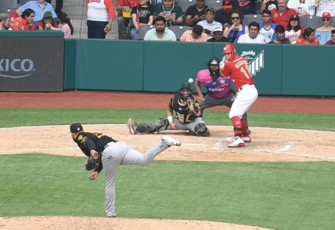 Diablos Rojos se queda con dramático juego de extrainnings