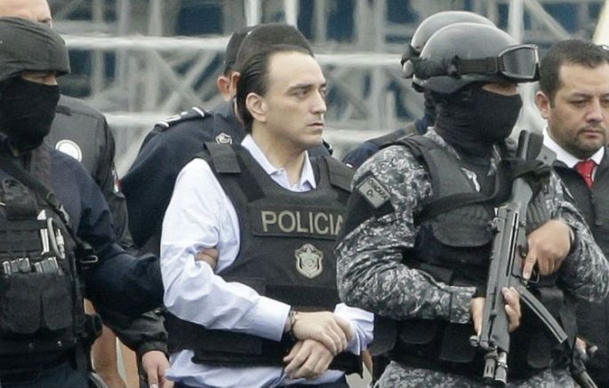 Vinculan a proceso a Roberto Borge por aprovechamiento ilícito de poder