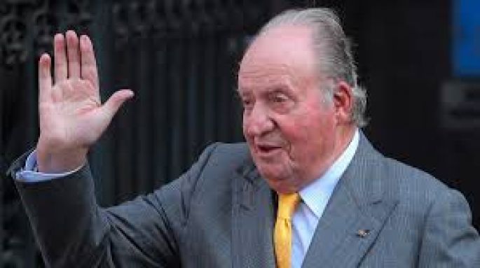 El Rey Juan Carlos anuncia su retiro de la vida pública