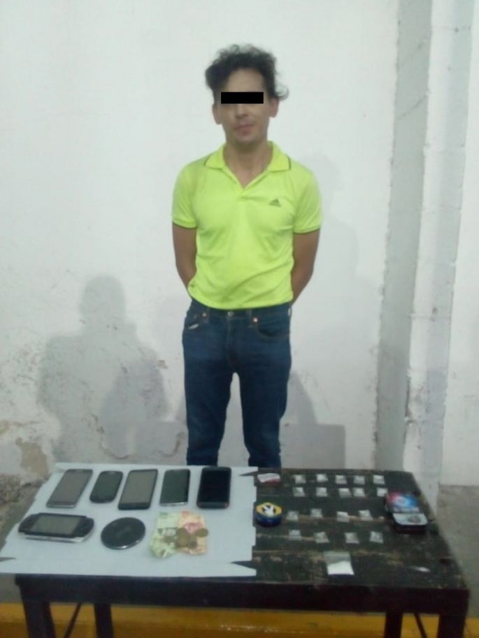 Detienen en el Centro de Mérida a narcomenudista  