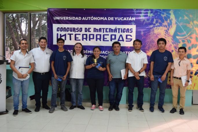 Oro para la Escuela Preparatoria Uno en el Concurso de Matemáticas Interprepas 2019