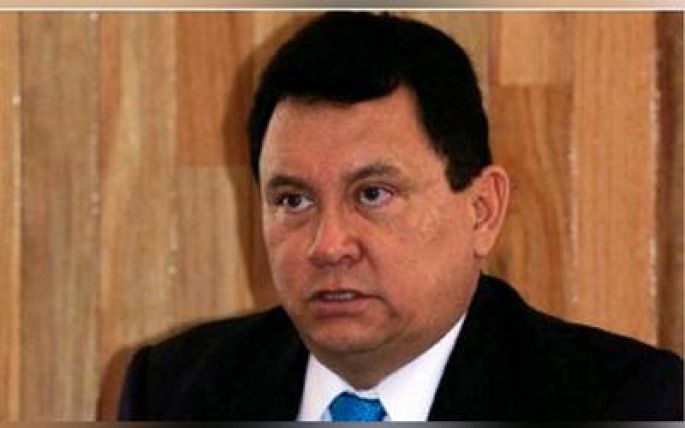 Morena analiza expulsión de diputado misógino en Puebla