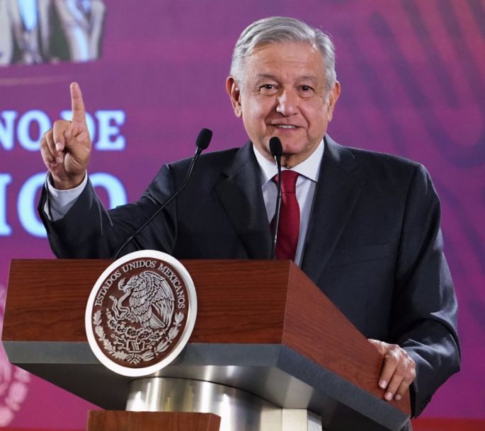 Dice AMLO que menores migrantes podrían recibir nacionalidad mexicana