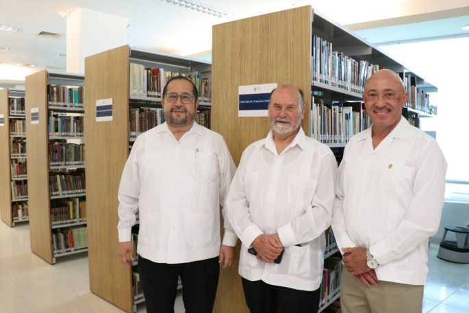 Donan a la UADY acervo bibliográfico de más de 12 mil títulos, proviene del Dr. Francisco José Paoli Bolio