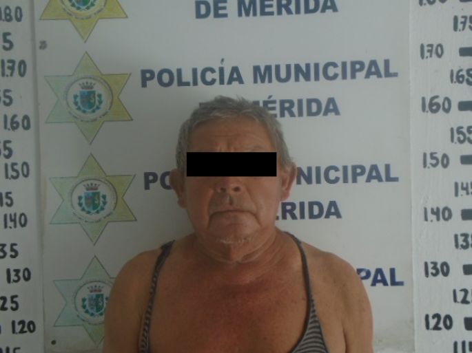 Gringa es sorprendida por ladrón en el Centro de Mérida, le roba las llaves de su auto y casa
