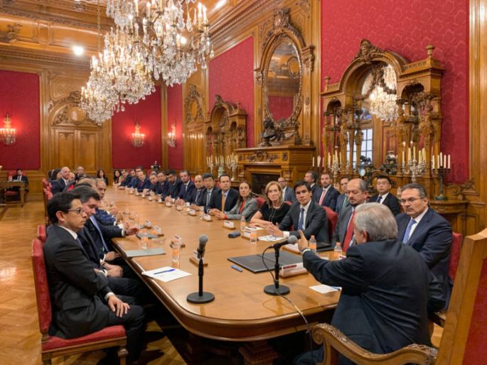 Contribuyen bancos al fortalecimiento de Pemex