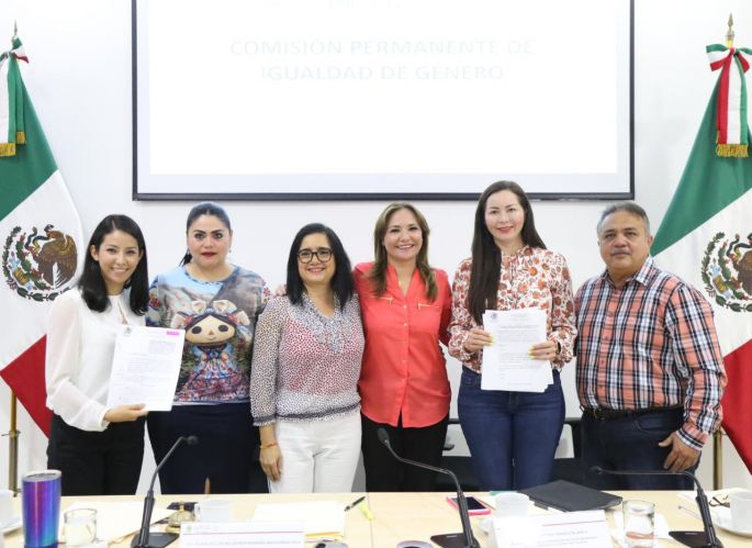 Aprueban en comisión medidas contra la violencia digital y el ciberacoso promovida por la Diputada Janice Escobedo 