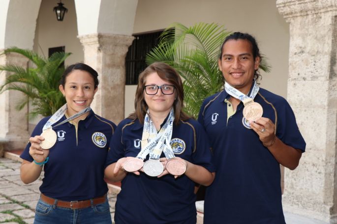 La UADY reconoce a medallistas y entrenadores por su destacada participación en la Universiada 2019