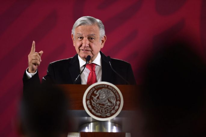 Tráfico de facturas falsas será delito grave, anuncia presidente AMLO