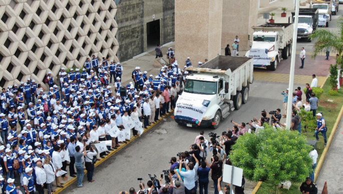 Banderazo de inicio a la campaña de descacharrización 2019 en Mérida; esperan recoger 500 toneladas de cacharros 