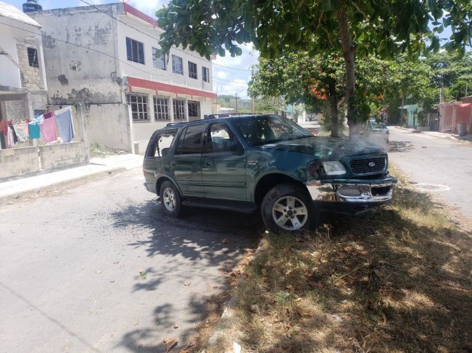 Balacera deja al menos dos presuntos sicarios muertos en Cancún