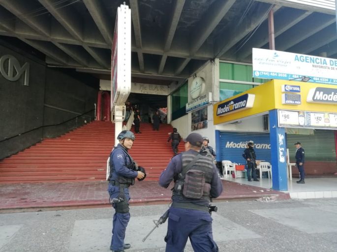 Cinco muertos y seis heridos deja ataque armado en un bar de Acapulco