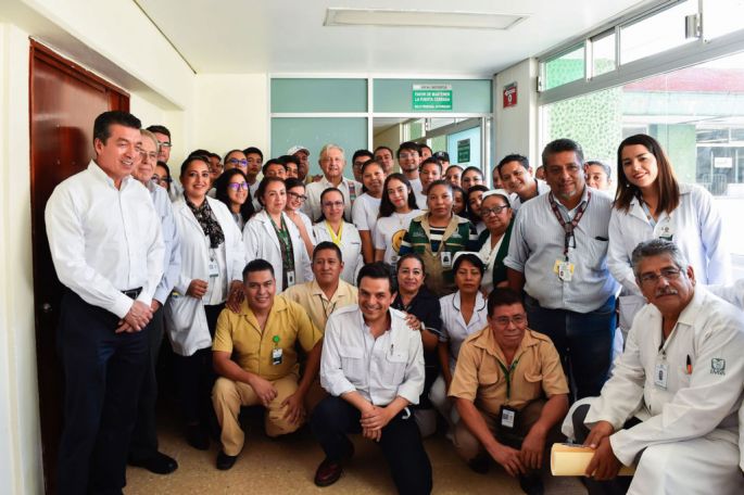 Anuncia AMLO que Universidades recibirán más presupuesto para formar médicos