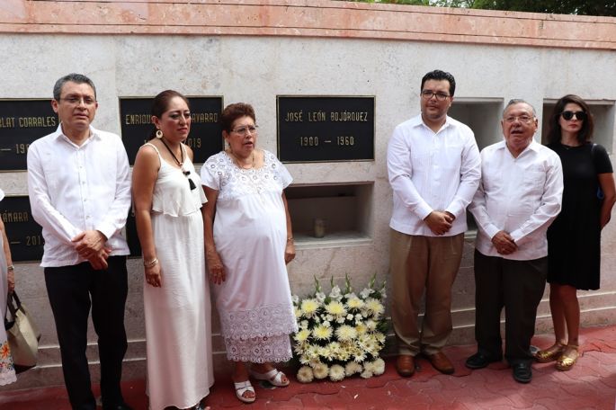 El músico y compositor José León Bojórquez reposa en el Monumento de la Canción Yucateca