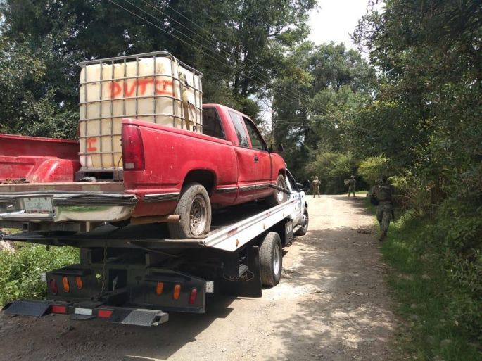 Aseguran 32 mil litros de combustible en Puebla y Veracruz