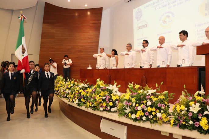 La UADY celebró el Día Nacional del Ingeniero