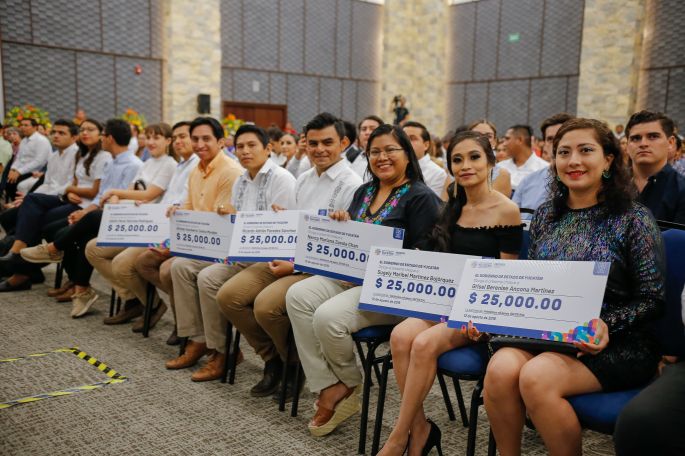 Entregan el Premio Estatal de la Juventud 2019