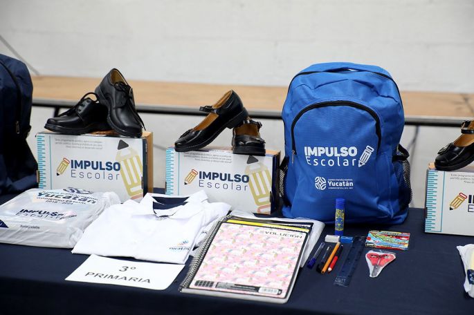 Inician la entrega de 274,619 paquetes útiles escolares   
