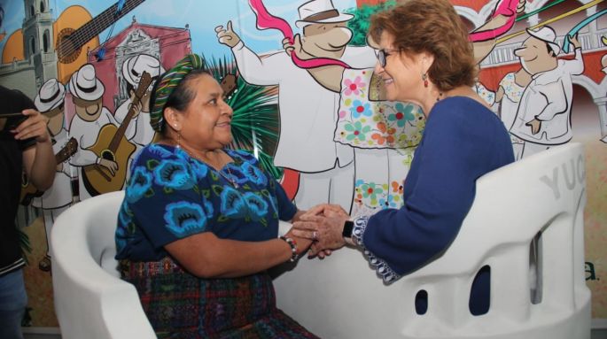 Recibe Fritz Sierra a Rigoberta Menchú