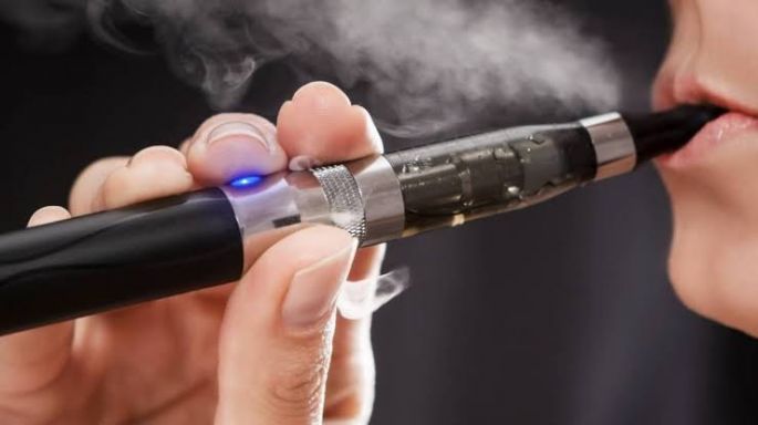 Walmart dejará de vender cigarrillos electrónicos en EEUU
