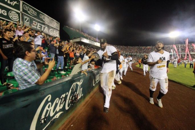Los Leones, Campeones de la Zona Sur