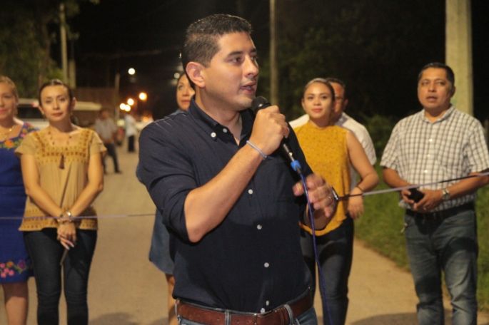 Iluminan Tekax; inauguran trabajos de alumbrado público 