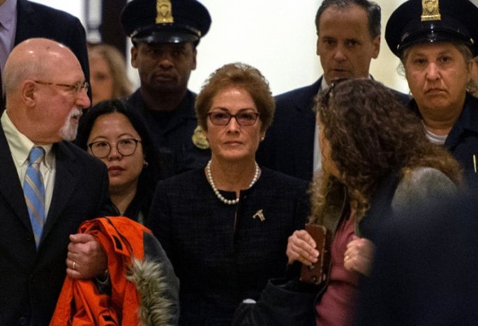 Ex embajadora de EEUU en Ucrania llega al Congreso para testificar en proceso contra Trump