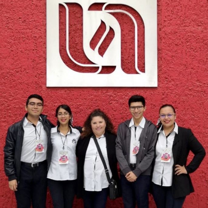 Alumnos de FCA participan en maratón de conocimientos