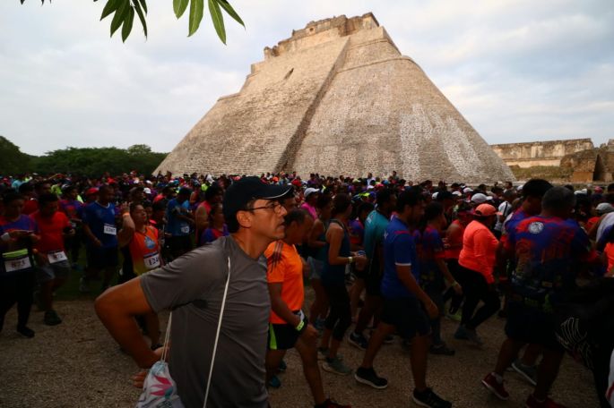 Gringo gana la carrera Uxmal-Muna 