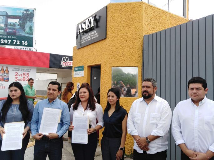 Panistas denuncian a ex directores del Isstey 