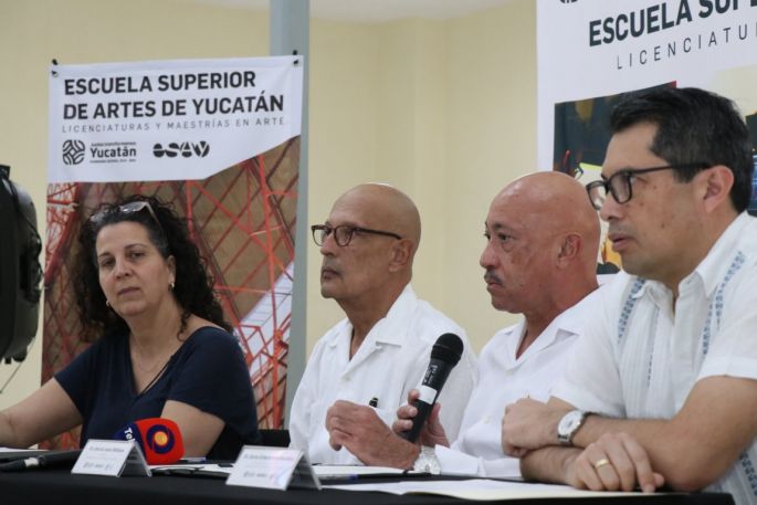 Renuevan convenio la Escuela Superior de las Artes y la UADY