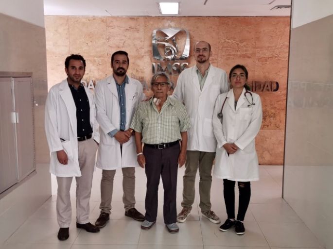 Realizan con éxito cirugía a corazón abierto a paciente de 76 años; le colocan tres puentes coronarios