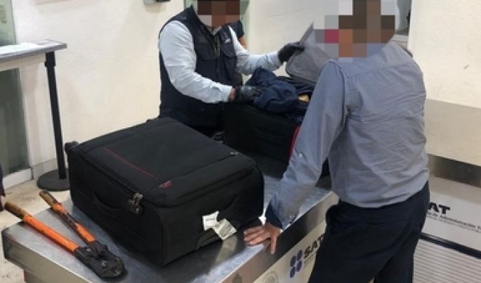 Llegó a Cancún procedente de Ecuador con mas de 50 kilos de cocaína en sus maletas