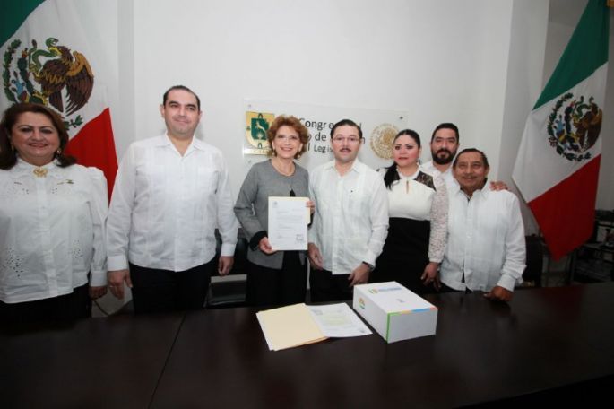 La Secretaria General de Gobierno, María Fritz Sierra, entrega Primer Informe de Resultados al Congreso del Estado
