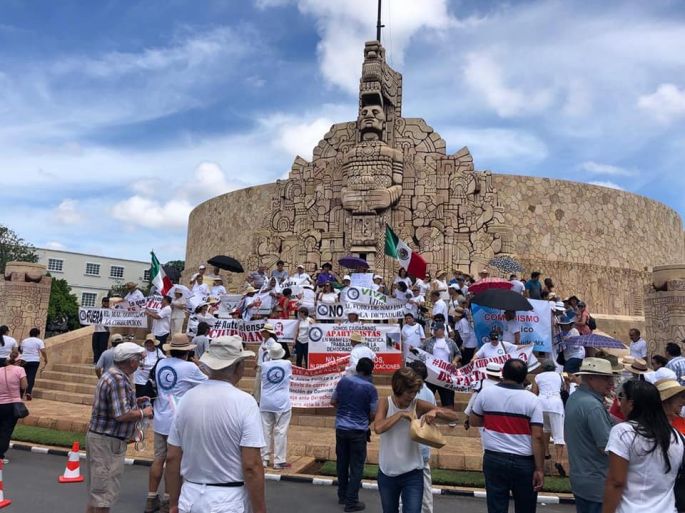 Grupo anti-AMLO convoca a la quinta moto-marcha contra el gobierno federal