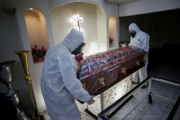 Menos sepelios y más cremaciones por la pandemia