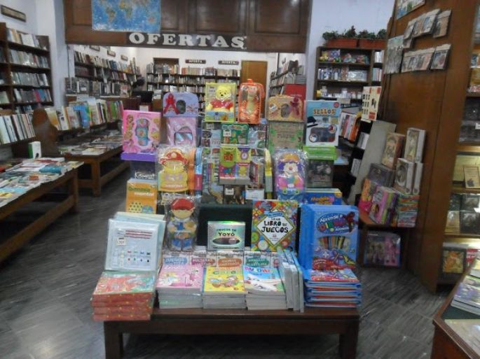 Librerías Dante se adapta a los nuevos tiempos con nueva tienda y servicio a domicilio