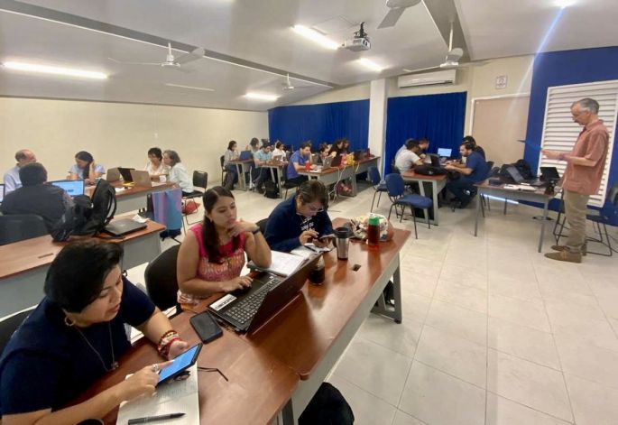 La Uady priorizará a estudiantes sin computadora e internet en clases presenciales en nuevo ciclo escolar 