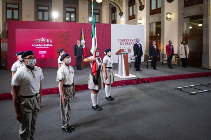Inaugura AMLO el ciclo escolar 2020-2021; regresan a clases a distancia 30 millones de estudiantes
