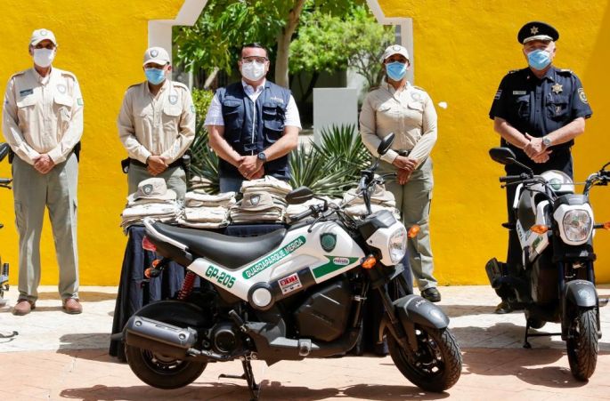 Extiende sus beneficios el programa de Guardaparques con 14 nuevos agentes asignados a siete parques de Mérida 